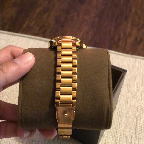 Michael Kors Rose Gold Watch with tags! - Picture 2 of 3
